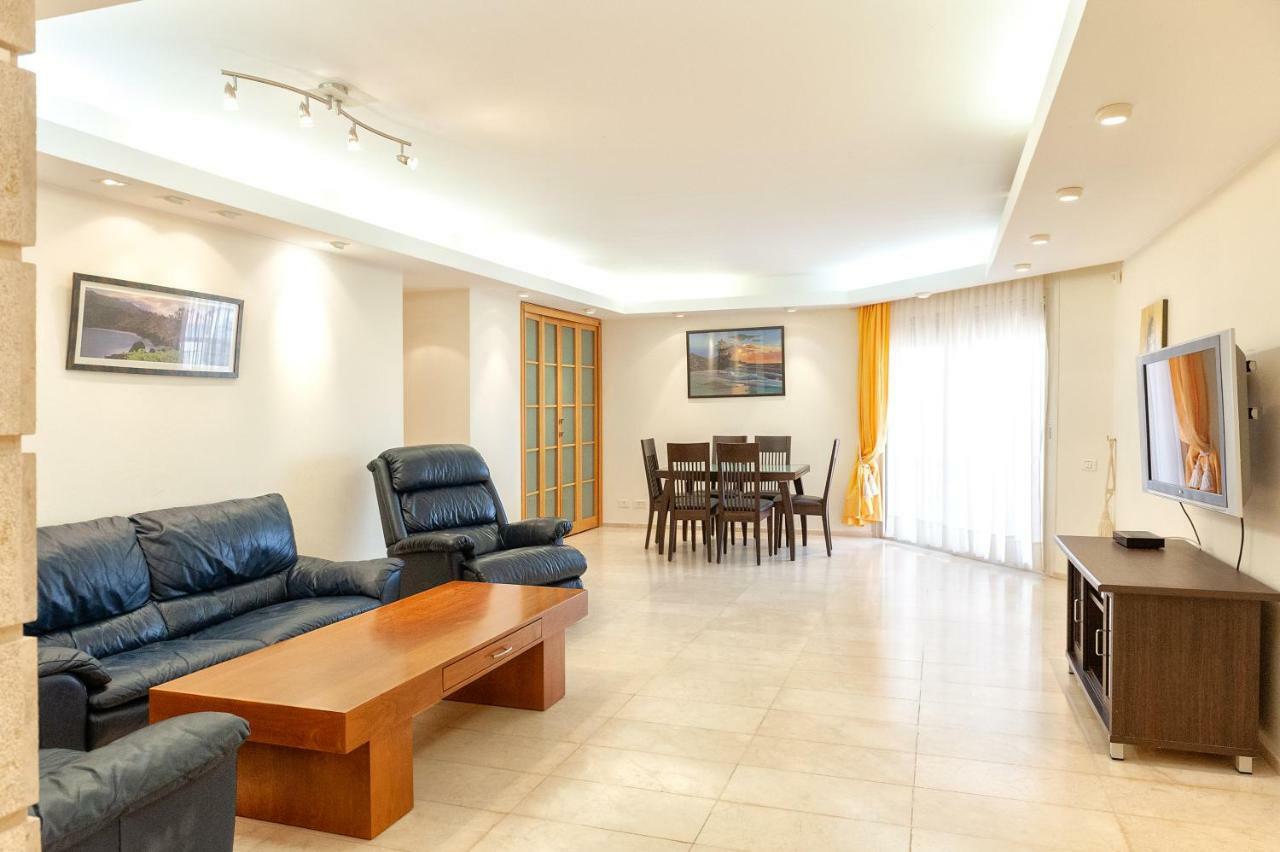 Apartment In Amdar Residence エイラート エクステリア 写真
